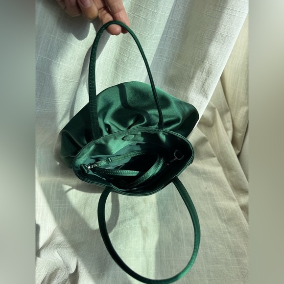 Zara Elegant Green Rose-Shaped Handbag - Picture 8 of 9